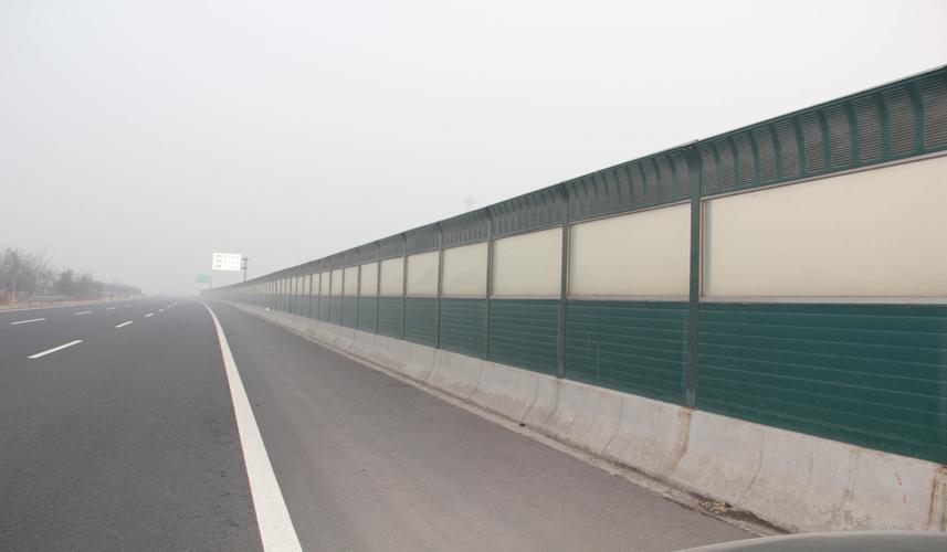 <a href=http://www.qbgn.cn/news_article?news_id=141>聲屏障</a>